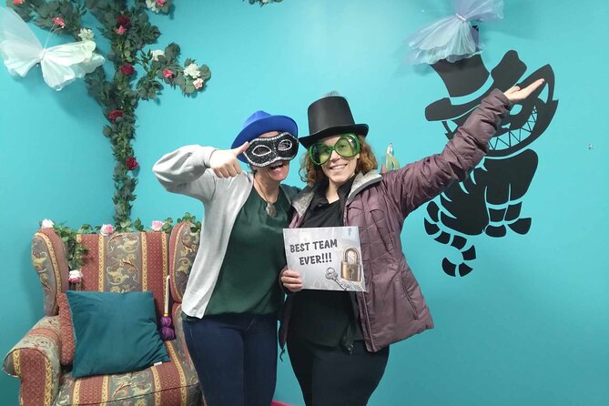 Mad Hatter's Hat Escape Room Experiences - Where to meet and how to plan your timing