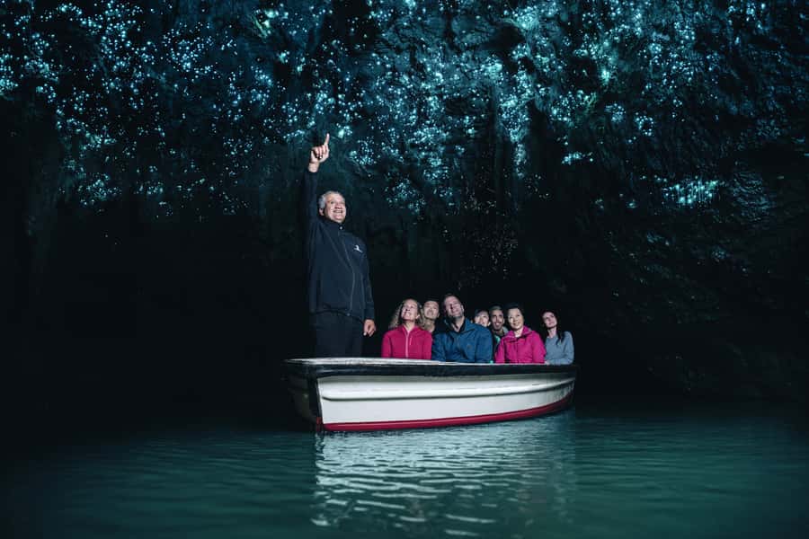Magical Hobbiton & Waitomo Caves Small Group from Auckland - Key points before you go