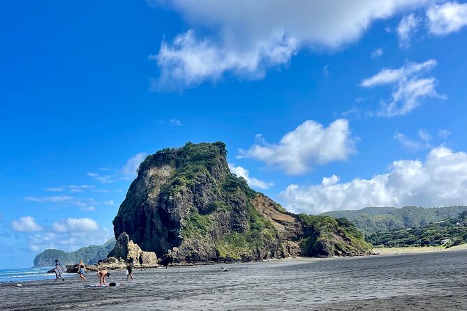 Piha Beach - Key Highlights You’ll Want to Know