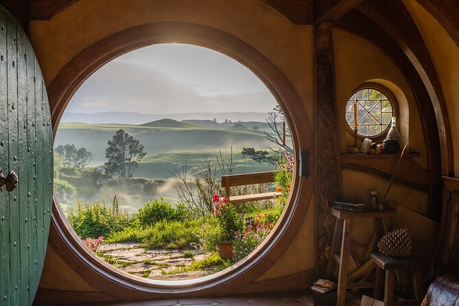 Premium Hobbiton Small Group Day Tour from Auckland - The drive out of Auckland: where your day actually begins