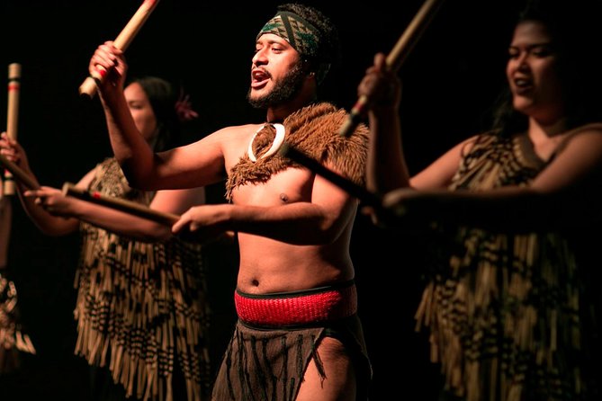 Private Auckland Maori Luxury Tour - Mercedes pickup and a 9am to 5pm rhythm you can actually enjoy