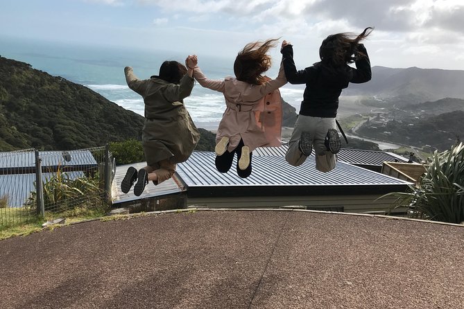 Private Auckland's West Coast - Piha/ Muriwai - Wild West Tour - Price and value: $524.38 per group up to 6