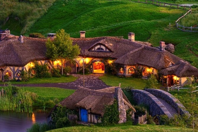 Private Driver Hire – Full-Day Touring-Auckland/Rotorua/Hamilton - Why a private chauffeur beats DIY between Auckland, Rotorua, and Hamilton