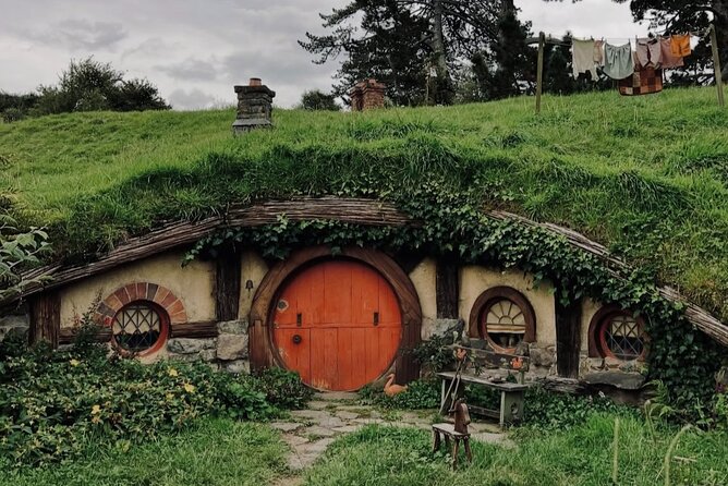 Private Hobbiton Movie Set and Rotorua Day Trip from Auckland - Pickup in Auckland: the start matters when the day is long