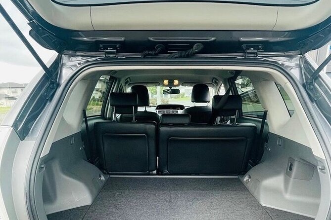 Private One-Way Transfer: Auckland Airport to Auckland City Hotel - Driver and Service Style: Punctual, Courteous, English-Speaking