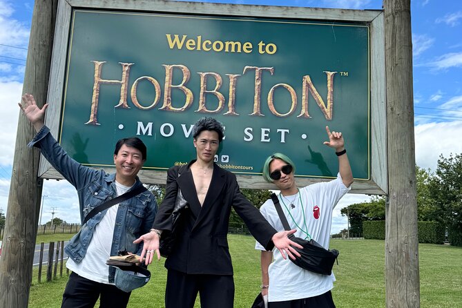 Private The Hobbiton Tour - Auckland Tour House - Weather, timing, and the reality of a set day trip