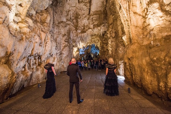 Private Tour [2 Days]: Auckland to Waitomo Caves, Rotorua, Te Puia & Wai-O-Tapu - Wai-O-Tapu Thermal Wonderland: self-guided color, Champagne Pool, and Devil’s Bath