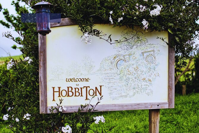 Private Tour: Hobbiton Movie Set, Rotorua Mud Pool & Treewalk - Who this tour suits best (and who should think twice)