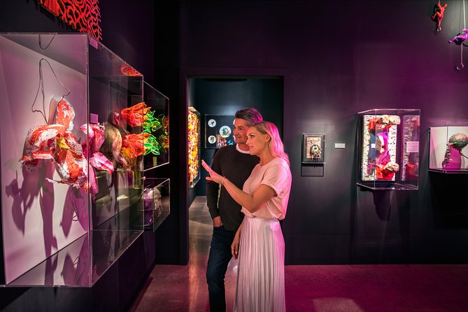 Private tour - Matakana Art & Wine Village - Wine tasting and lunch: included, but plan your day around them