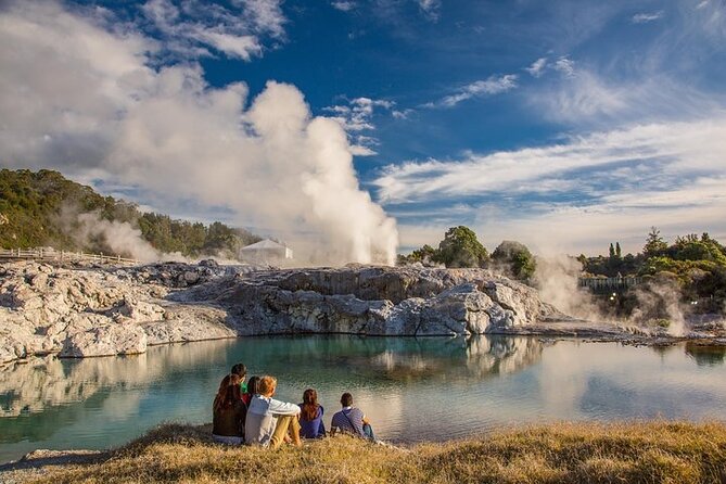 Private Tour to Rotorua’s Natural wonders and Māori Arts & craft. - How a 6:00am Rotorua day works (and why it’s worth it)