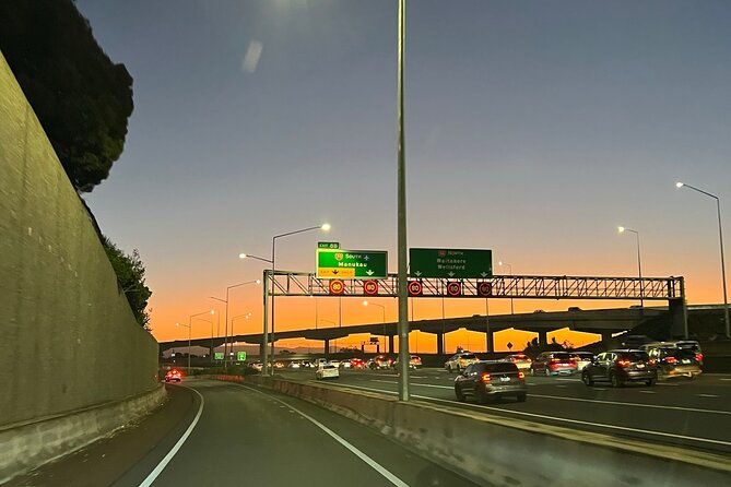 Private Transfer From Auckland City To Auckland Airport - The ride itself: comfort, air-con, and staying on schedule