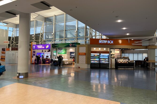 Private Transfer From Auckland International Airport To Auckland City - Flight Tracking and the 90-Minute Wait Window