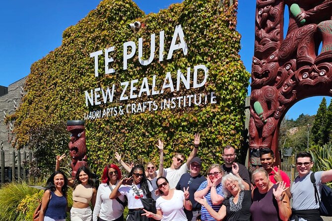 Rotorua Highlights Tour inc. Te Puia Tour, Lunch & Cultural Show - 6 Things That Make This Rotorua Day Tour Worth Your Time
