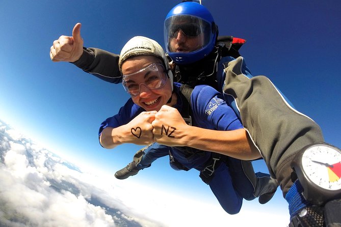 Skydive Auckland - Up in the air: what you’re really buying (and why it feels special)