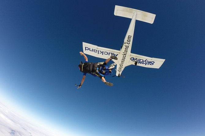 Skydive Auckland - Your jump height options: choosing 9,000, 13,000, or 18,000/20,000 ft