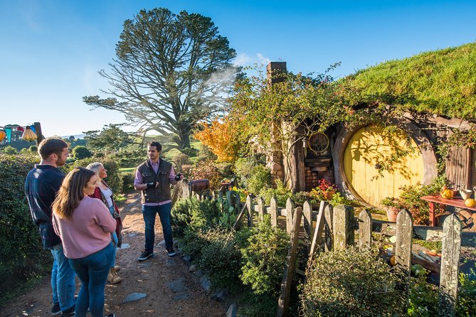 Small-Group Hobbiton and Waitomo Day Tour with Lunch from Auckland - Key things I’d plan around (based on how this day runs)