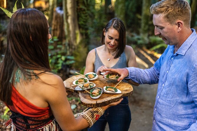 Te Pā Tū Evening Cultural Experience - Private Tour from Auckland - En route stops that break up the ride (Bombay Hills, coffee, and Tirau)