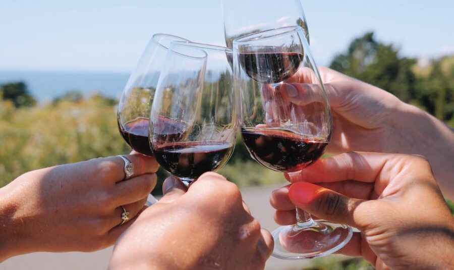 The Boutique Experience: Waiheke Island Best Cellar Tour - Lunch at 13:00: where you eat affects how you remember the day