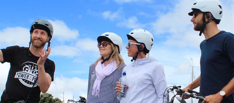 The Classic: Discover Amazing Auckland on an Electric Bike - Freemans Bay, Victoria Park, and the Lightpath’s Pink Pull