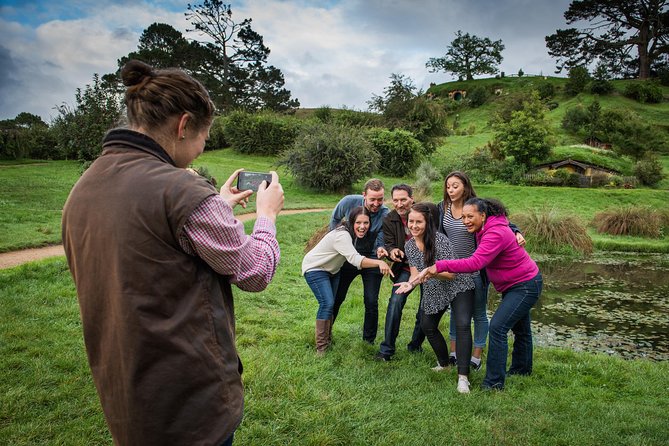 The Hobbiton Movie Set Small-Group Guided Tour from Auckland - The 6:00am start makes sense (and why you’ll feel it)