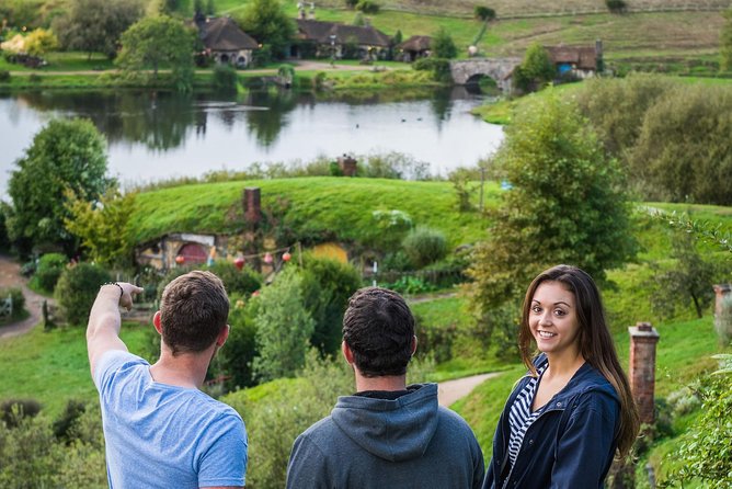 The Hobbiton Movie Set Small-Group Guided Tour from Auckland - Food, comfort, and small prep tips that pay off