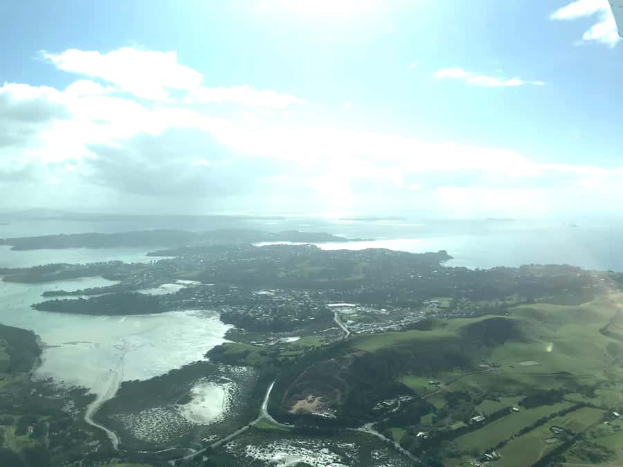 Waiheke Island: 30-Minute Scenic Flight - Wineries and secret coves: seeing Waiheke’s charm from above
