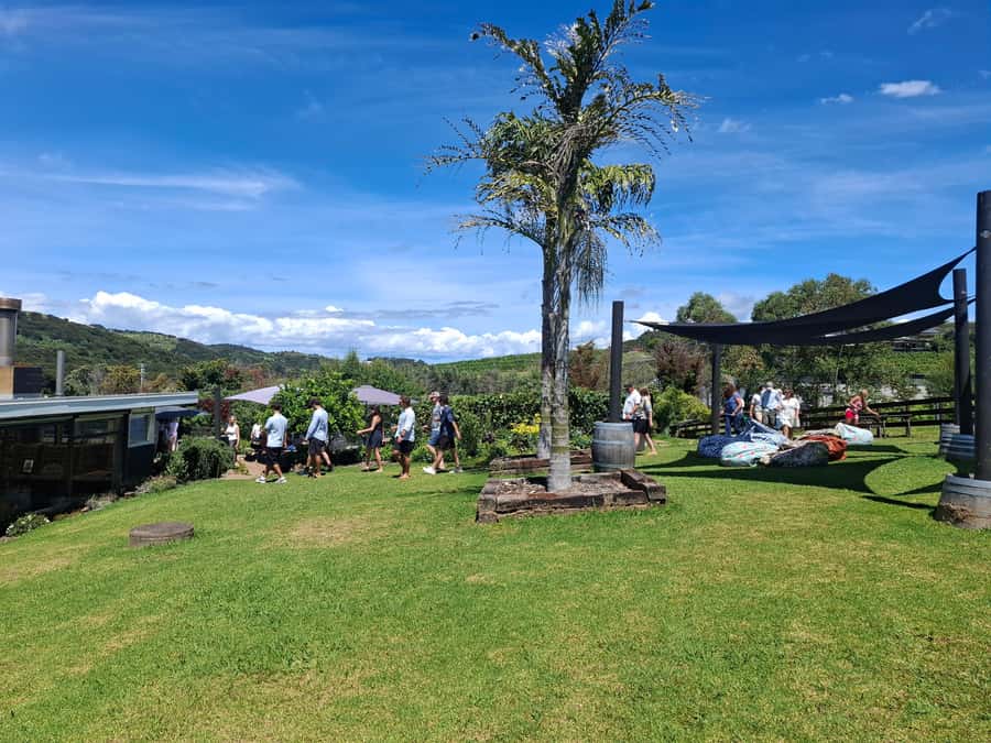 Waiheke Island: Sip and Savor 3 Vineyards Tour with Lunch - Winery two: where the food pairing starts to matter